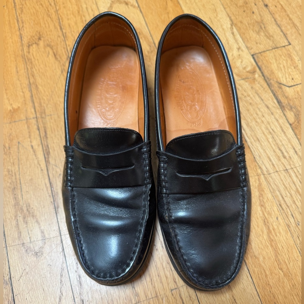 Tod's Black Leather Loafers
